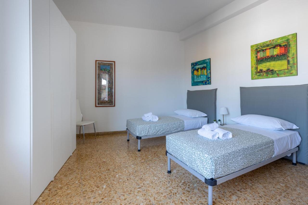 Appartamento Pisa Quiet And Bright Flats With Balcony Esterno foto